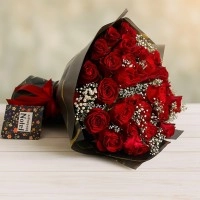 Red Rose Love - 50 Red Roses